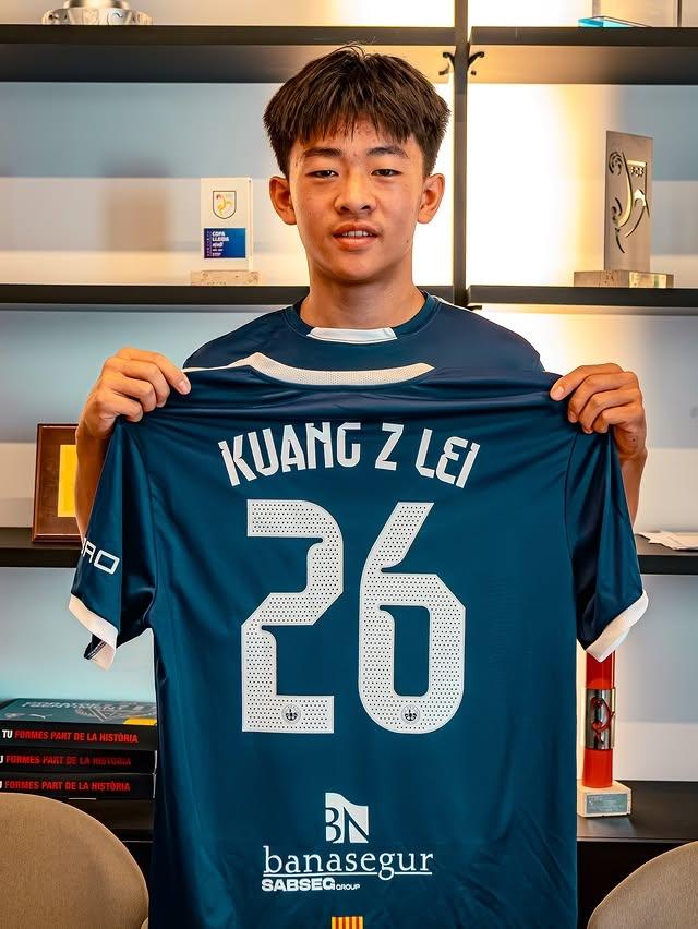 博主：三镇积极寻找中后卫正在与李昂谈判，很可能先租借半年